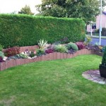 Traditional Landscaped front Garden